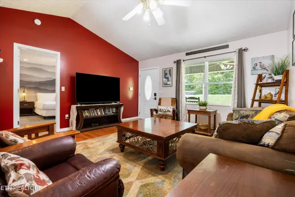 1825 Sunnydale Drive, Sevierville, TN 37862