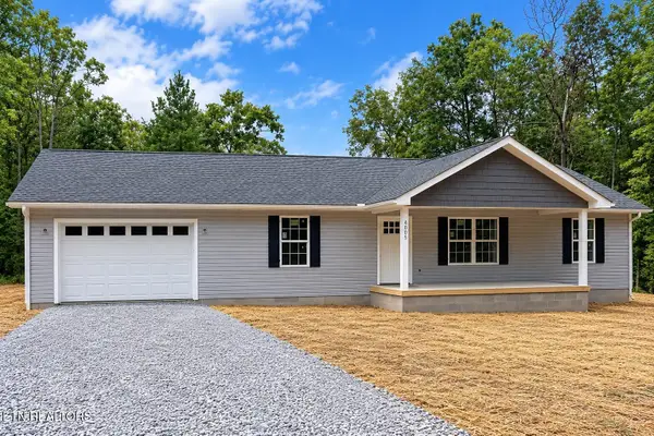 4005 Yellow Knife Drive, Crossville, TN 38572