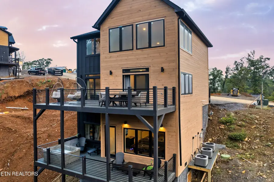 520 New Venture Way, Sevierville, TN 37876 - #3