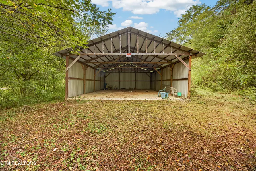 1310 Hunting Creek Rd, Whitleyville, TN 38588 - #2