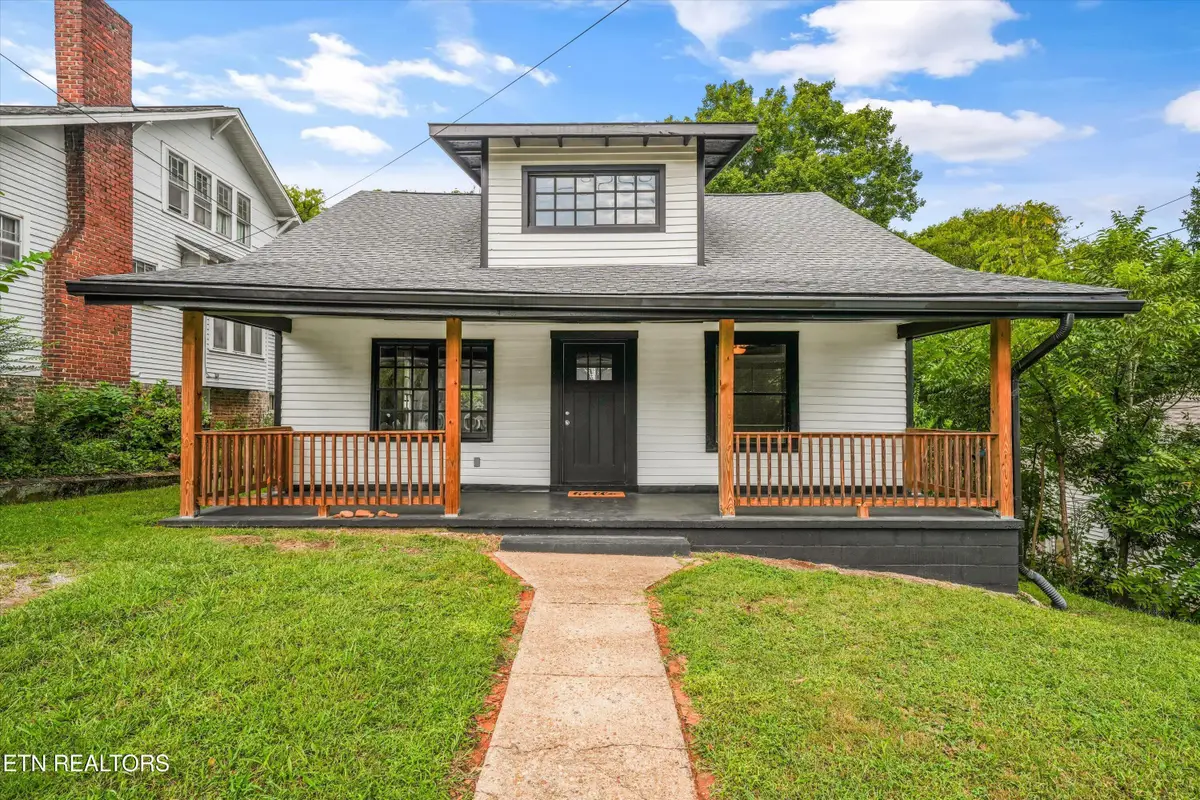 521 Mountain View Ave, Maryville, TN 37803 - #1