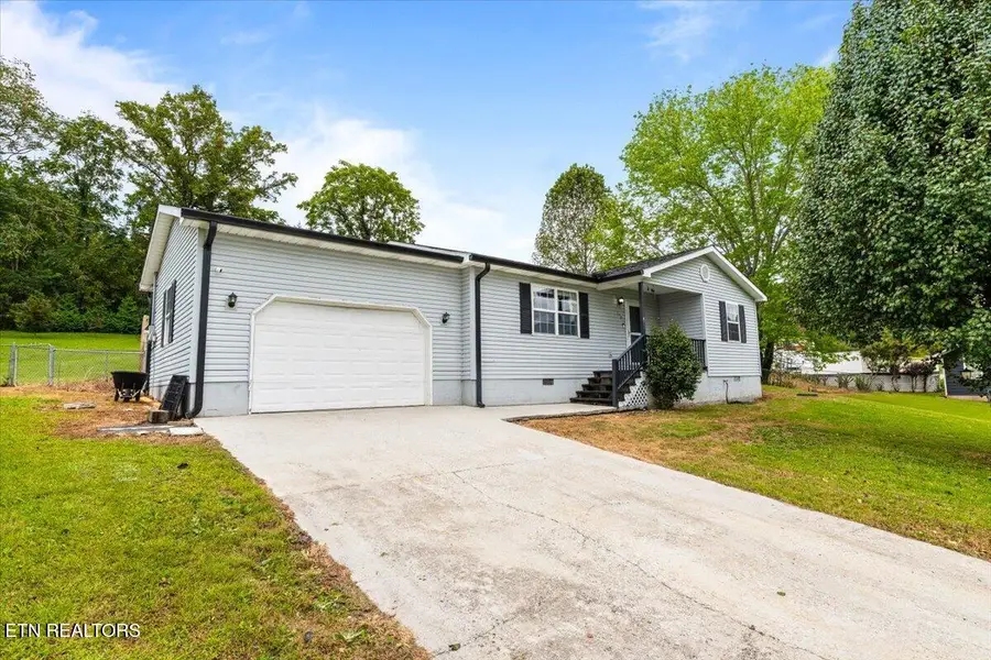 170 S Burress Lane, Jacksboro, TN 37757 - #2