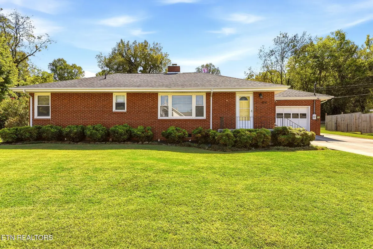 1154 Mayflower Rd, Kingston, TN 37763 - #1