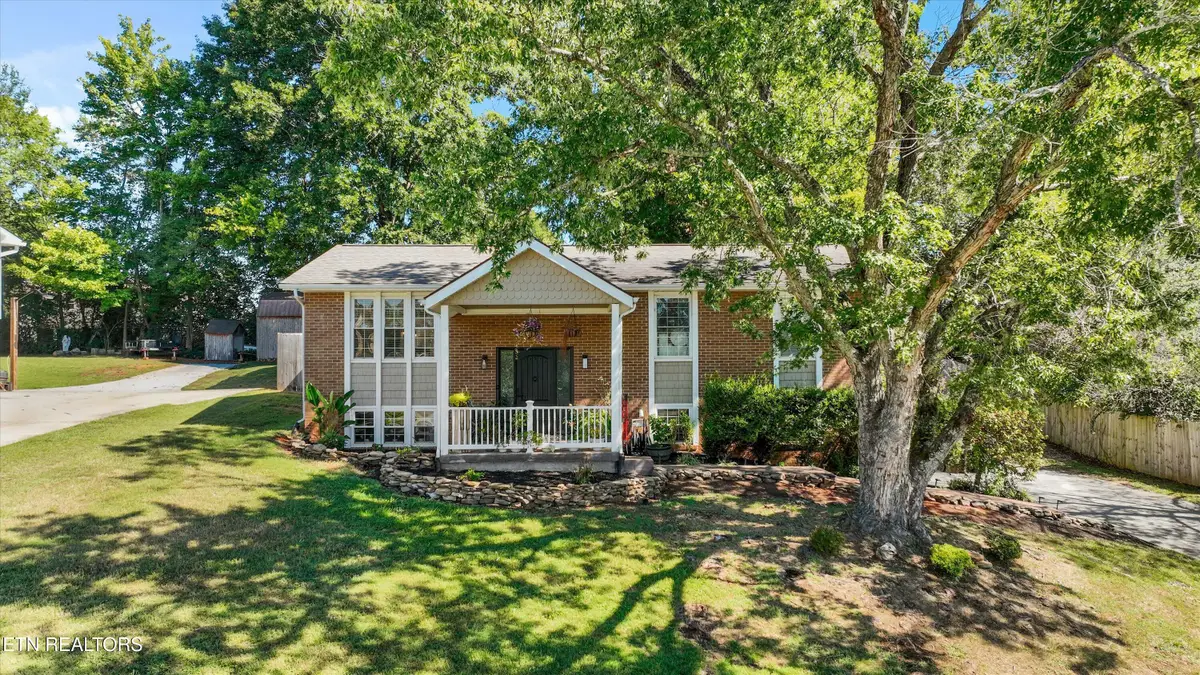 7519 S Whispering Oak Circle, Powell, TN 37849 - #1