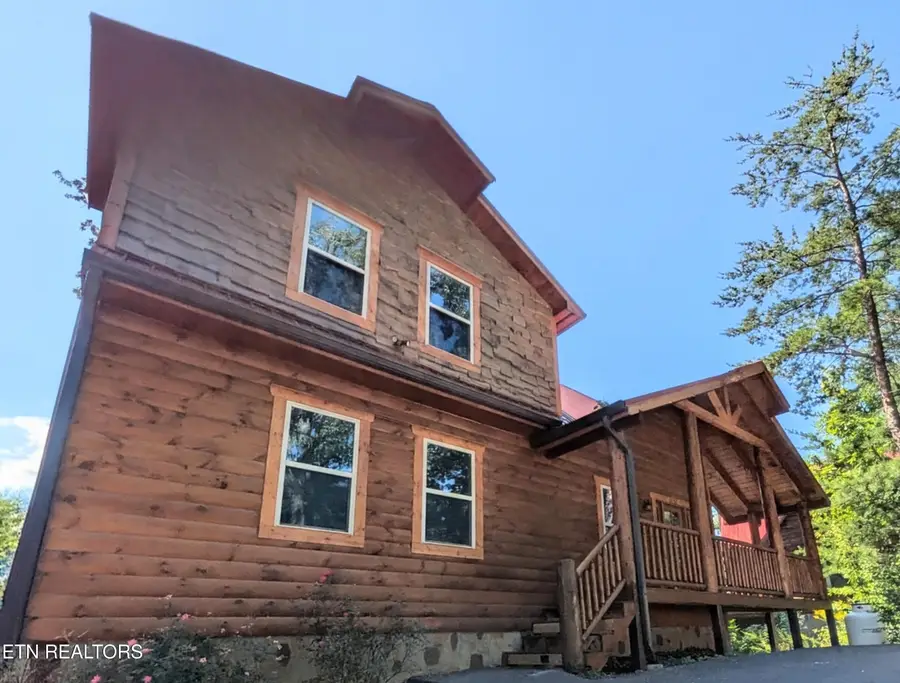 2152 E View Drive, Sevierville, TN 37876 - #2