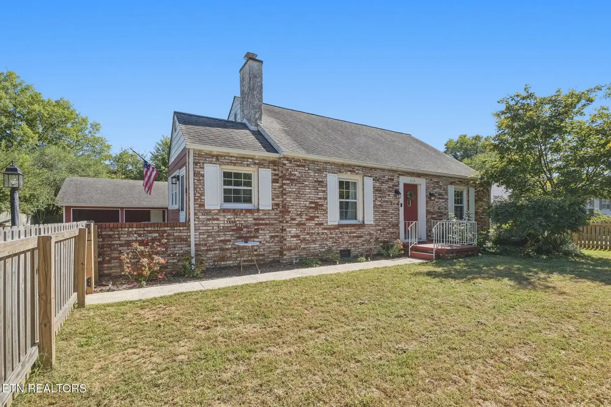 3114 Avondale Ave, Knoxville, TN 37917 - #1