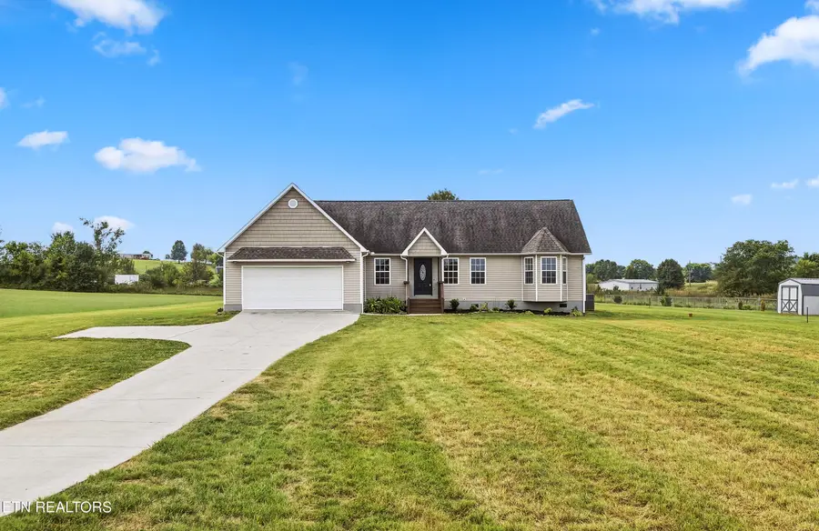 941 Oakland Rd, Sweetwater, TN 37874 - #2