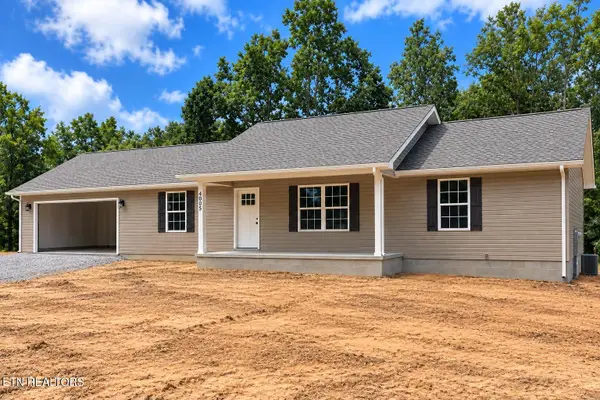 4003 Yellow Knife Drive, Crossville, TN 38572