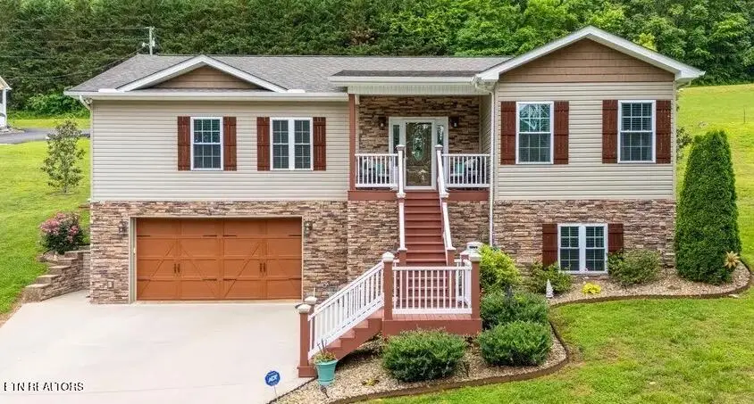 180 Owens Drive, Rocky Top, TN 37769 - #1