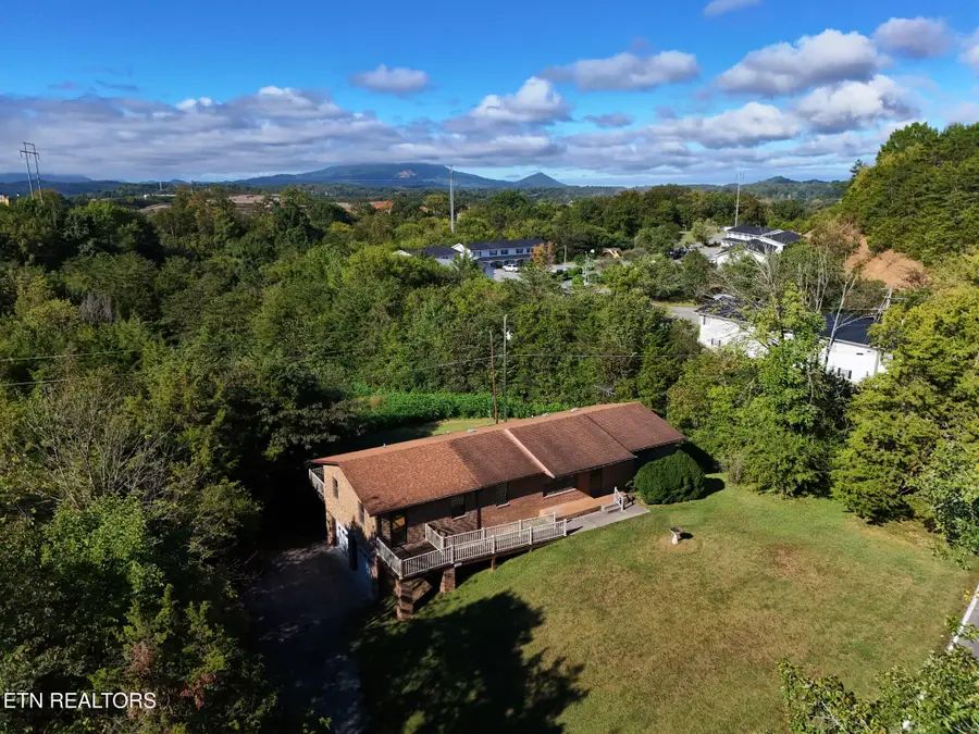 1105 Ridge Rd, Sevierville, TN 37862 - #3