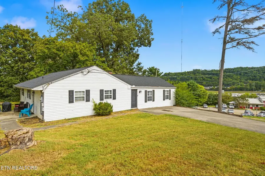 4400 NW Nicholas Rd, Knoxville, TN 37912 - #2
