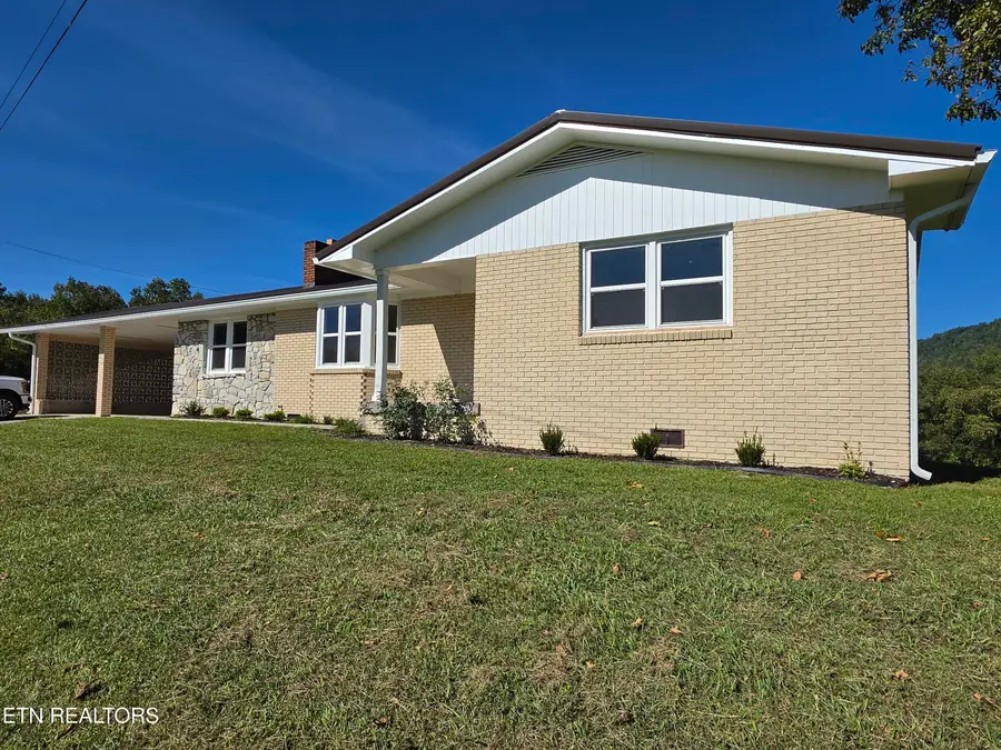 88 Tracy Ridge Rd, Middlesboro, KY 40965 - #2