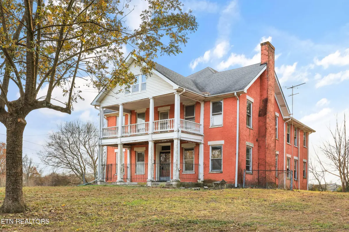 1305 Big Springs Rd, Maryville, TN 37801 - #1