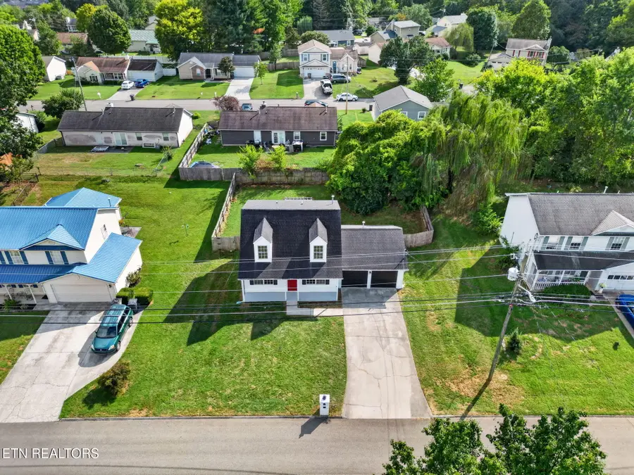 2319 Crestpark Rd, Knoxville, TN 37912 - #3