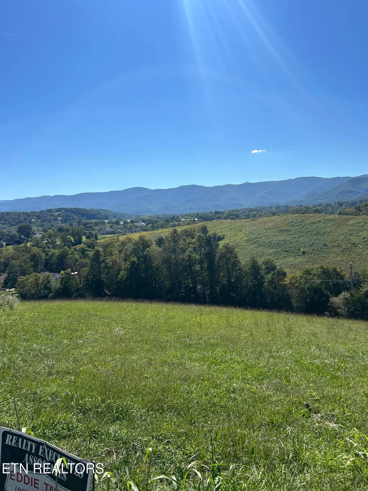 Mountain Perkins Lane, Jacksboro, TN 37757 - #1