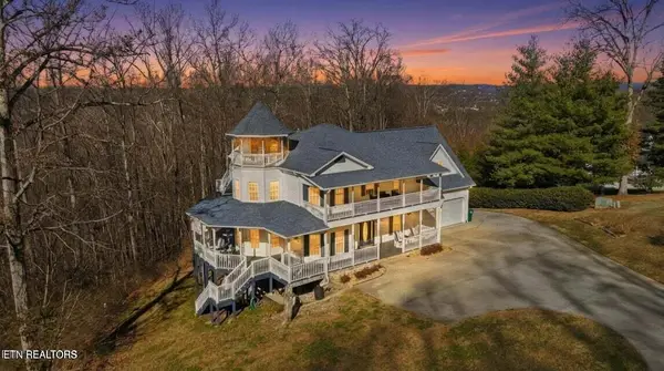 6715 Arapahoe Lane, Knoxville, TN 37918