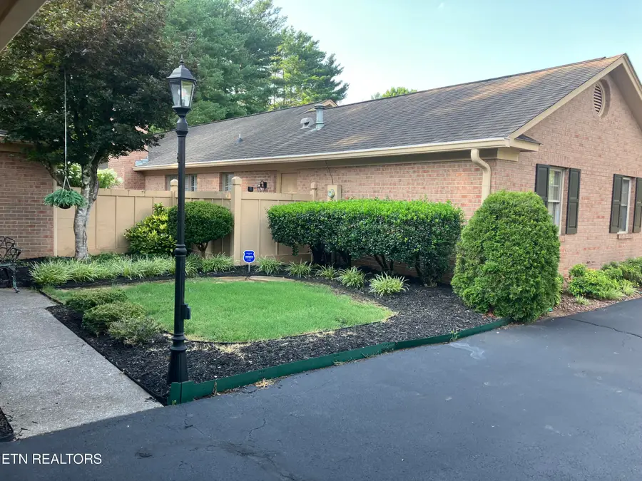 1538 Claremont Drive, Maryville, TN 37803 - #2