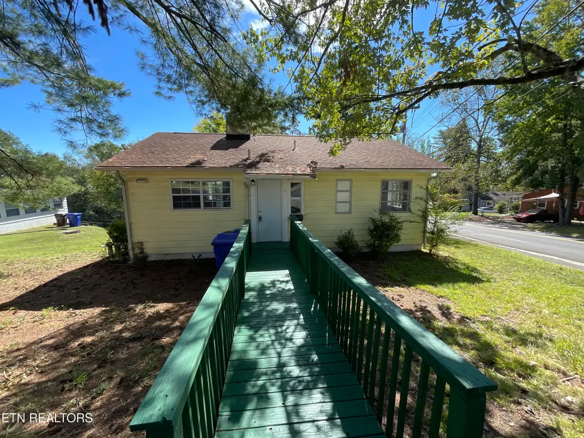 137 Utah Ave, Oak Ridge, TN 37830 - #1