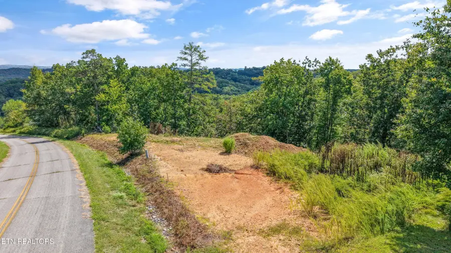 108 Flint Ridge Rd, Rockwood, TN 37854 - #2