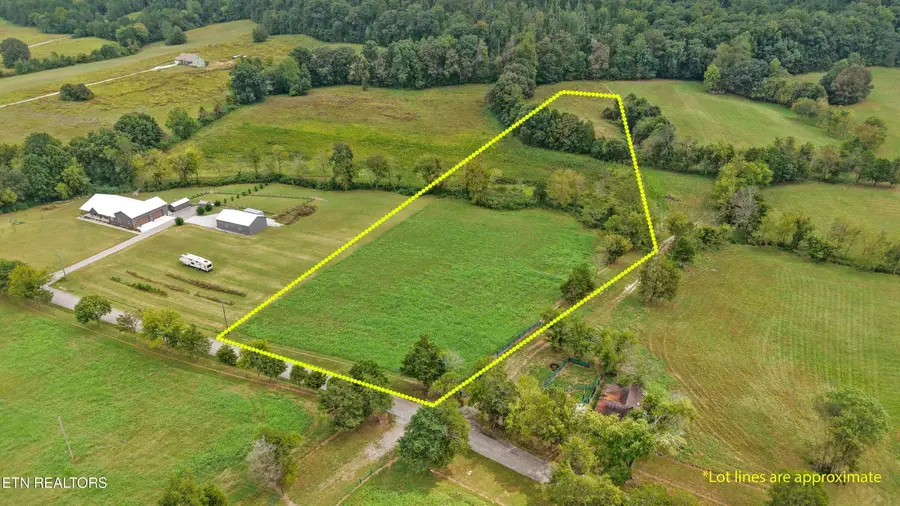 1361 Paint Rock Valley Rd, Philadelphia, TN 37846 - #2