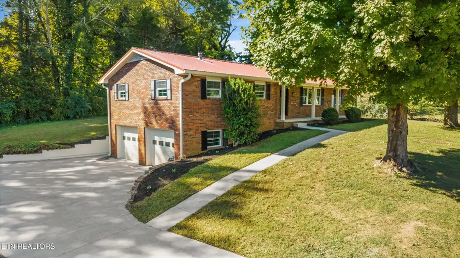 10604 Pinedale Drive, Knoxville, TN 37922 - #2