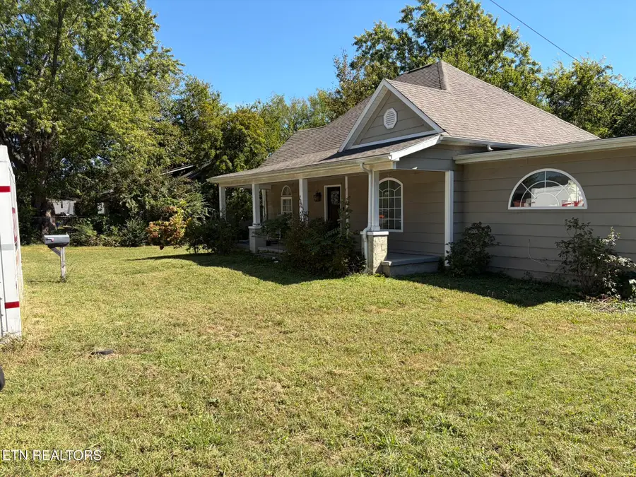 730 Banks Ave, Knoxville, TN 37917 - #2