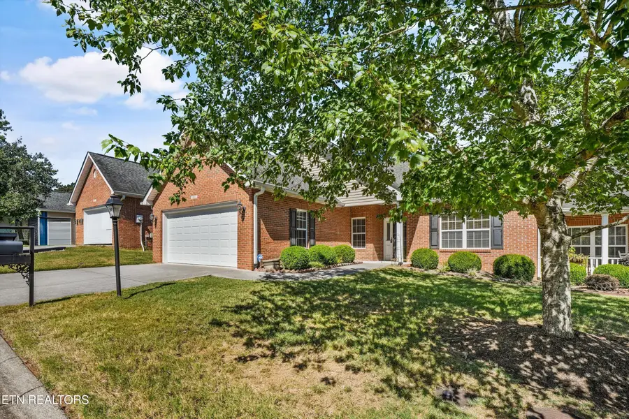 411 Woodlawn Gardens Way, Knoxville, TN 37920 - #3