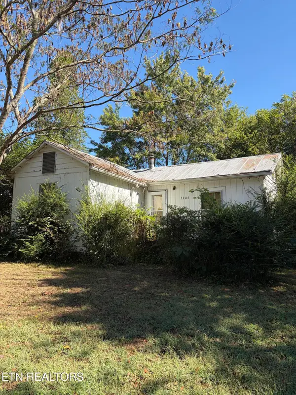 5204 Murphy Rd, Knoxville, TN 37918