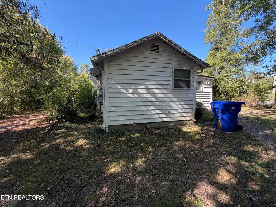 5204 Murphy Rd, Knoxville, TN 37918 - #2