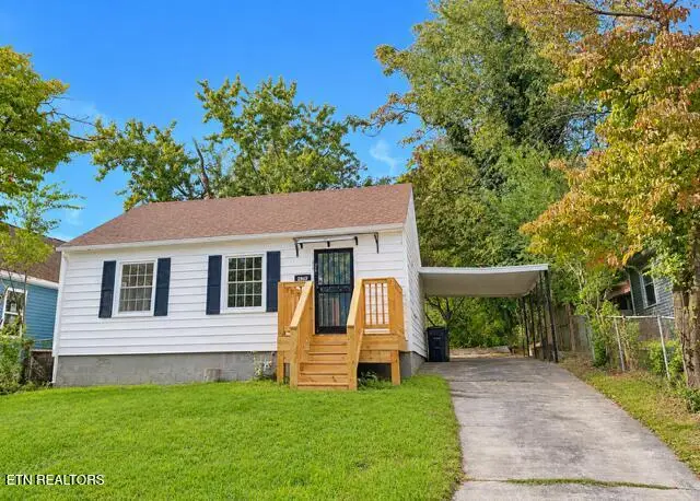 2107 Lawson Ave, Knoxville, TN 37917 - #1