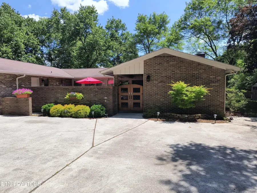 100 Antioch Drive, Oak Ridge, TN 37830 - #2