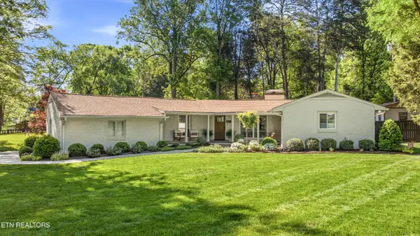 5715 Crestwood Drive, Knoxville, TN 37914