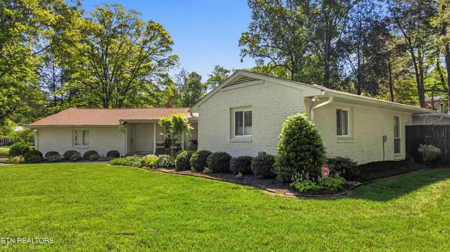 5715 Crestwood Drive, Knoxville, TN 37914 - #3