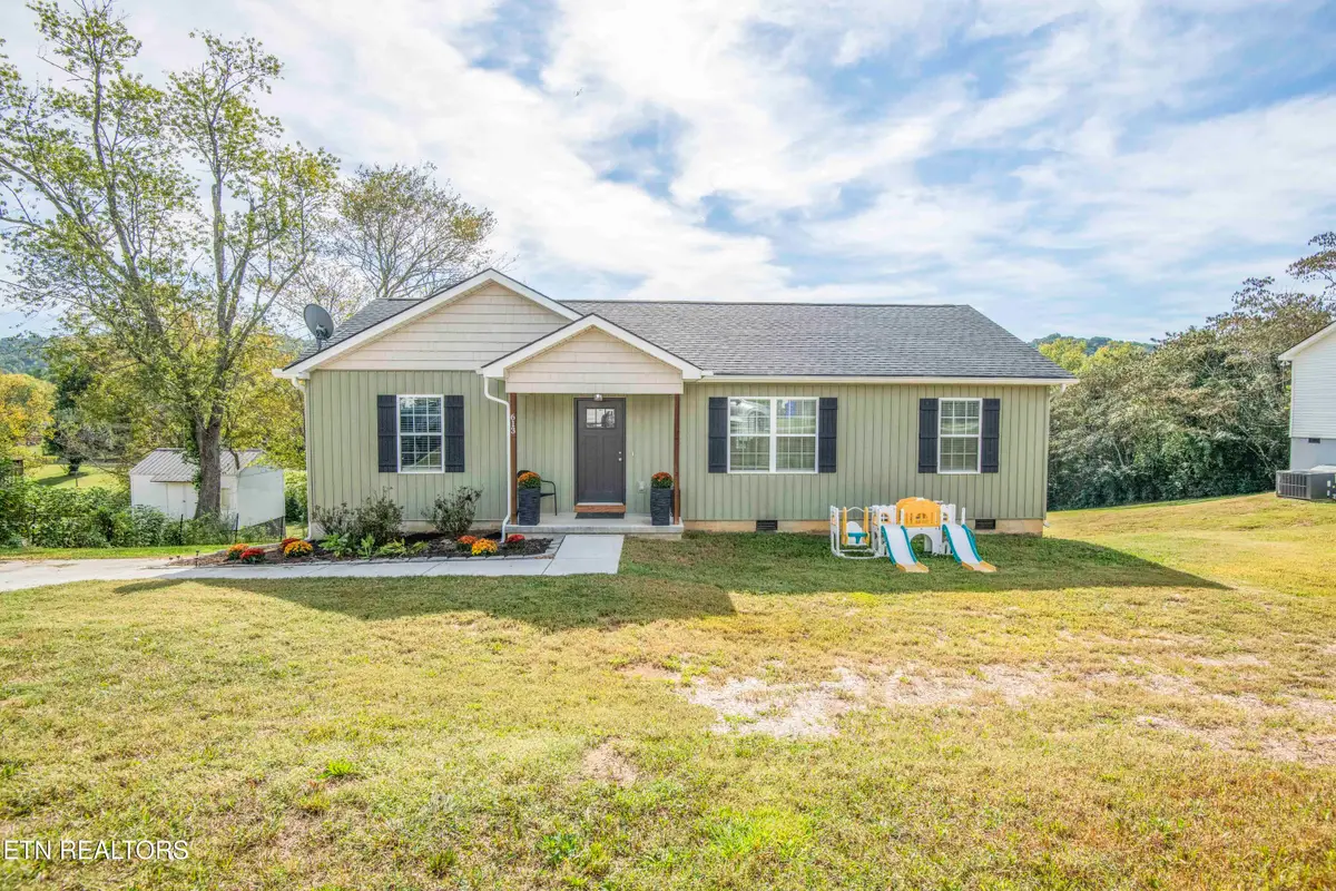 613 Glendale Ave, Clinton, TN 37716 - #1