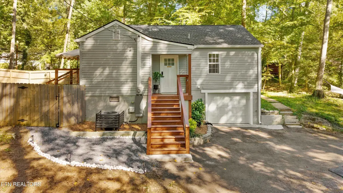 209 Maple Loop Rd, Knoxville, TN 37920 - #1