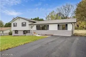 6741 Heatherbrook Drive, Knoxville, TN 37931