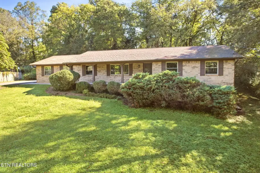 5704 Crestwood Drive, Knoxville, TN 37914 - #2