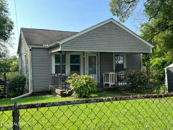 1204 W Parkway Ave, Knoxville, TN 37912