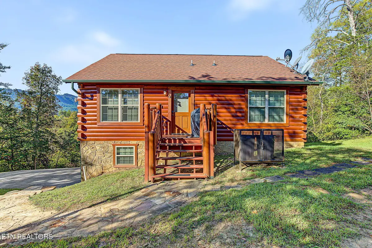 670 Magic Kingdom Lane, Sevierville, TN 37876 - #1