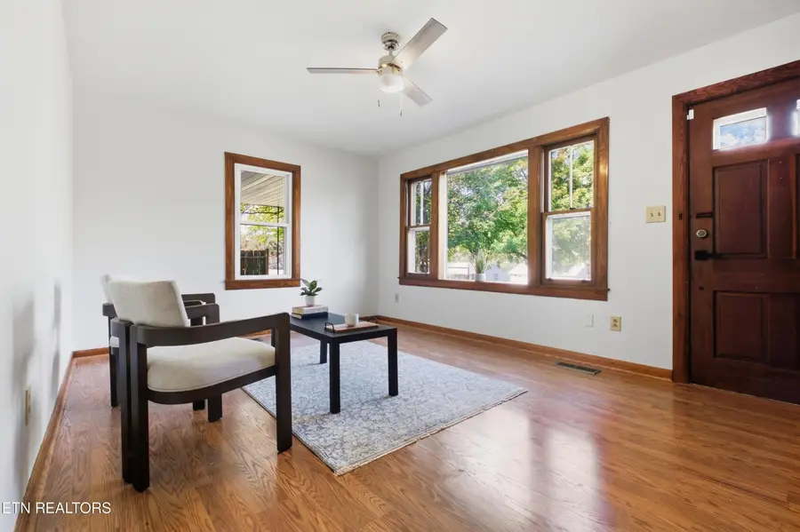 2728 Forestdale Ave, Knoxville, TN 37917 - #2