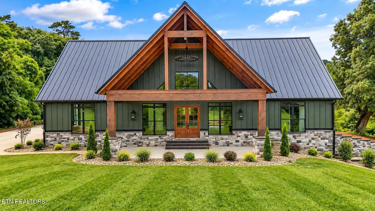 710 W Dumplin Valley Rd, Dandridge, TN 37725 - #1