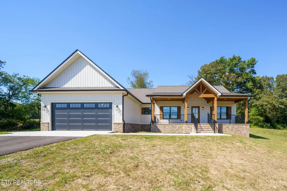 89 Estate Loop Tr, Crossville, TN 38555 - #1