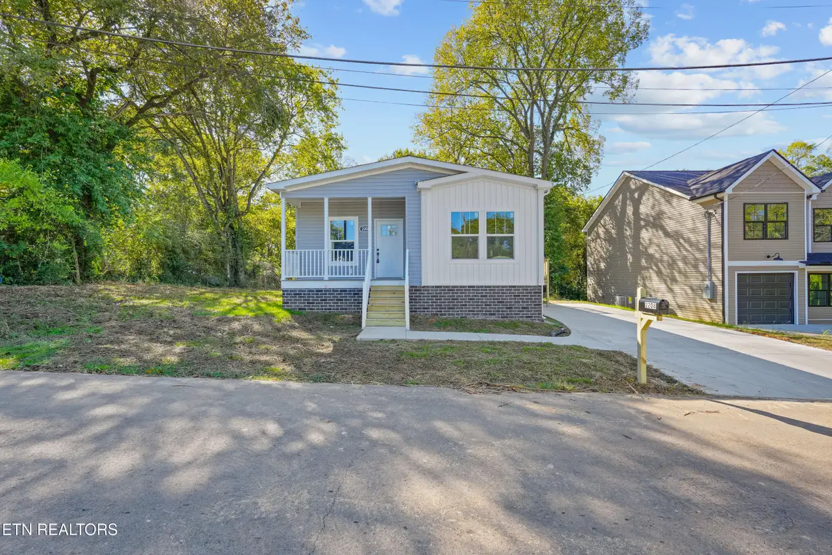 2208 Cityview Ave, Knoxville, TN 37915 - #1