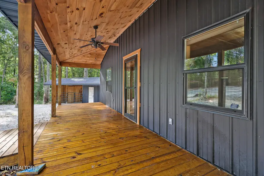 502 Buck Ridge Rd, Jamestown, TN 38556 - #3