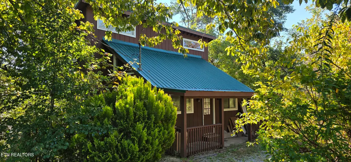 829 W Gold Dust Drive, Pigeon Forge, TN 37863 - #1