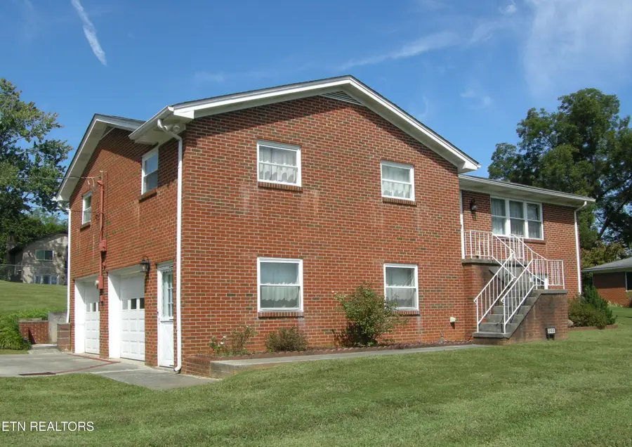 2102 Sentell Circle, Maryville, TN 37803 - #2