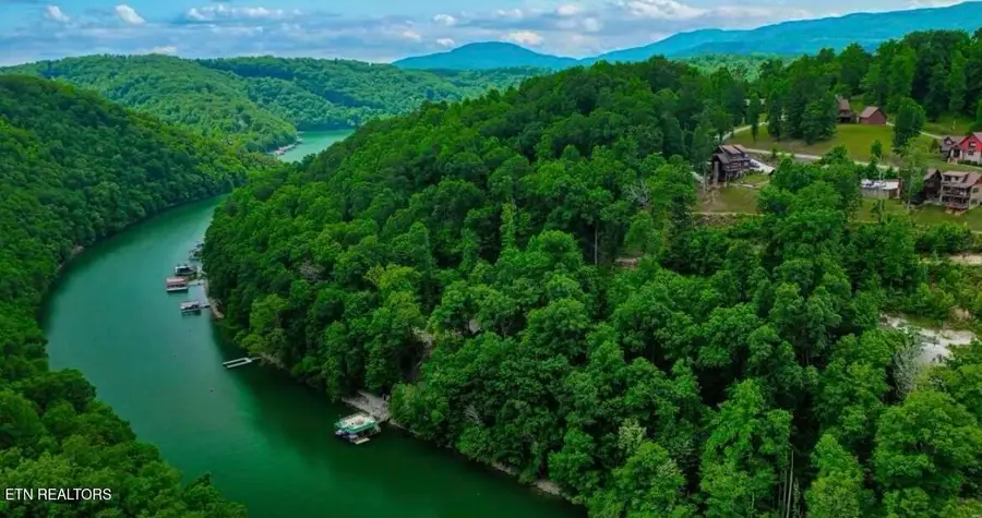 Hiawatha Lane, Caryville, TN 37714 - #3