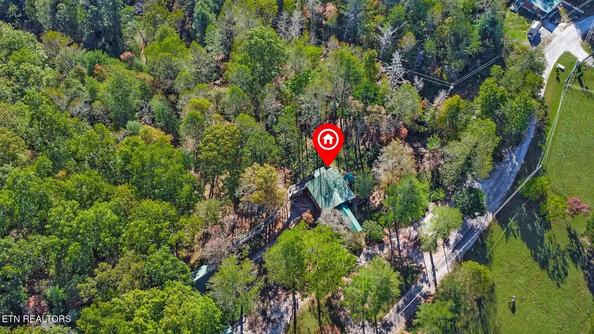 698 Boone Ridge Rd, Jamestown, TN 38556 - #1