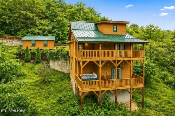 517 Hideaway Ridge Circle, Sevierville, TN 37862