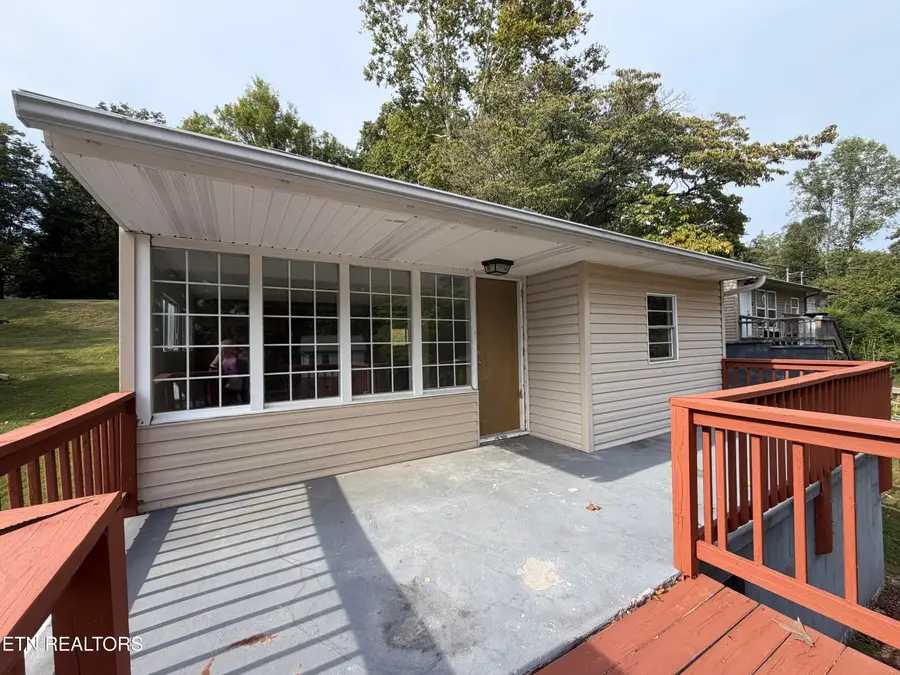 153 Johnson Rd, Oak Ridge, TN 37830 - #2